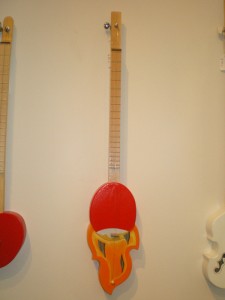 гитара-спичка с одной струной