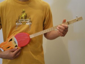 гитара-спичка с одной струной